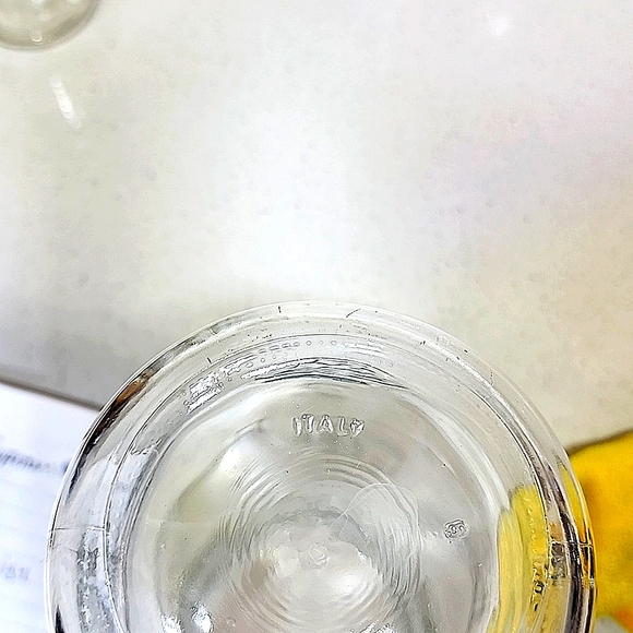 Wine Carafe by Bormioli Rocco Glass Co, imported from Italy 1 litre - Picture 6 of 7